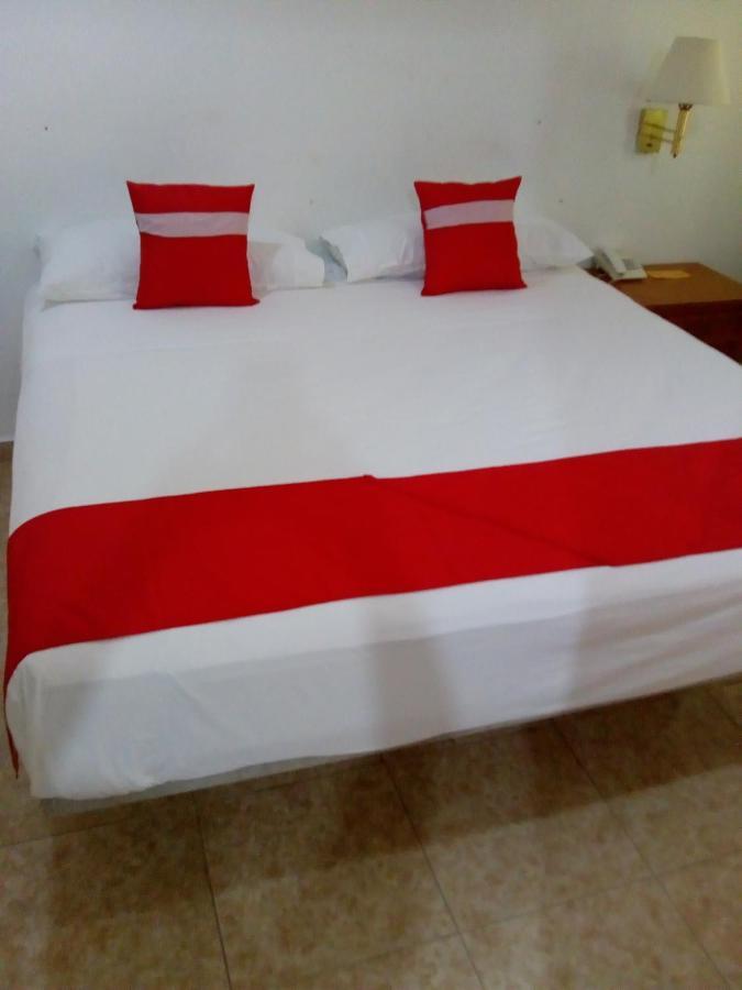 Hotel Gandhi Четумаль Экстерьер фото